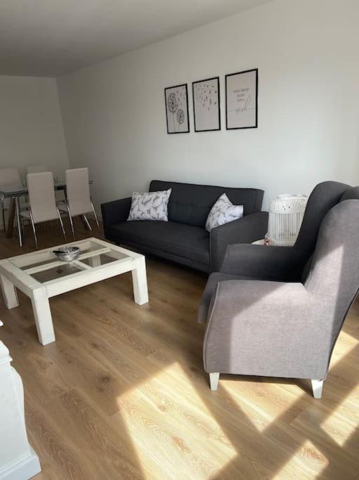 Leonmisol Apartment Bagian luar foto